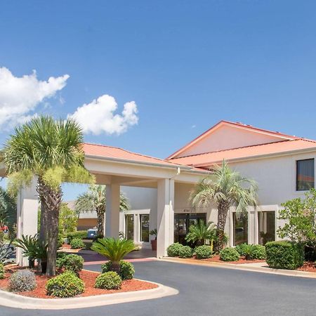 Days Inn & Suites By Wyndham Navarre - Near Beaches Hurlburt Экстерьер фото